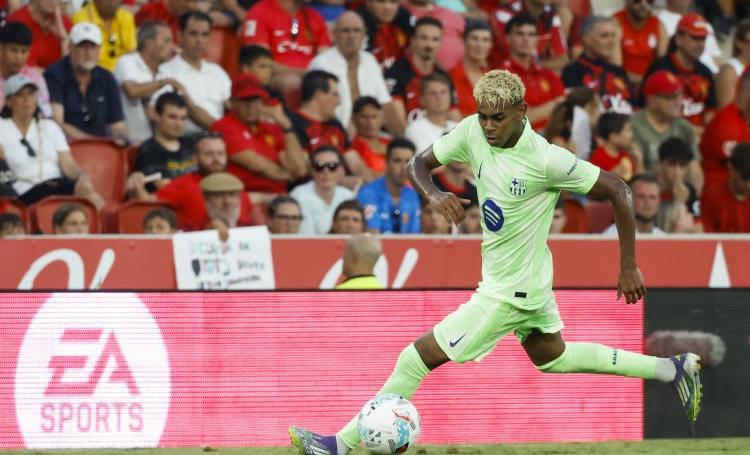 本世纪西甲最年轻！18岁34天超越法蒂，亚马尔令人赞叹